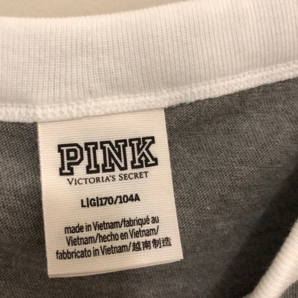 Sleeveless - Picture 3 of 3